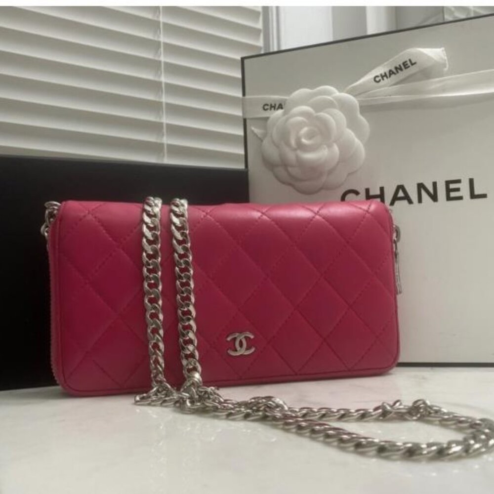 Chanel Fuchsia Quilted WOC